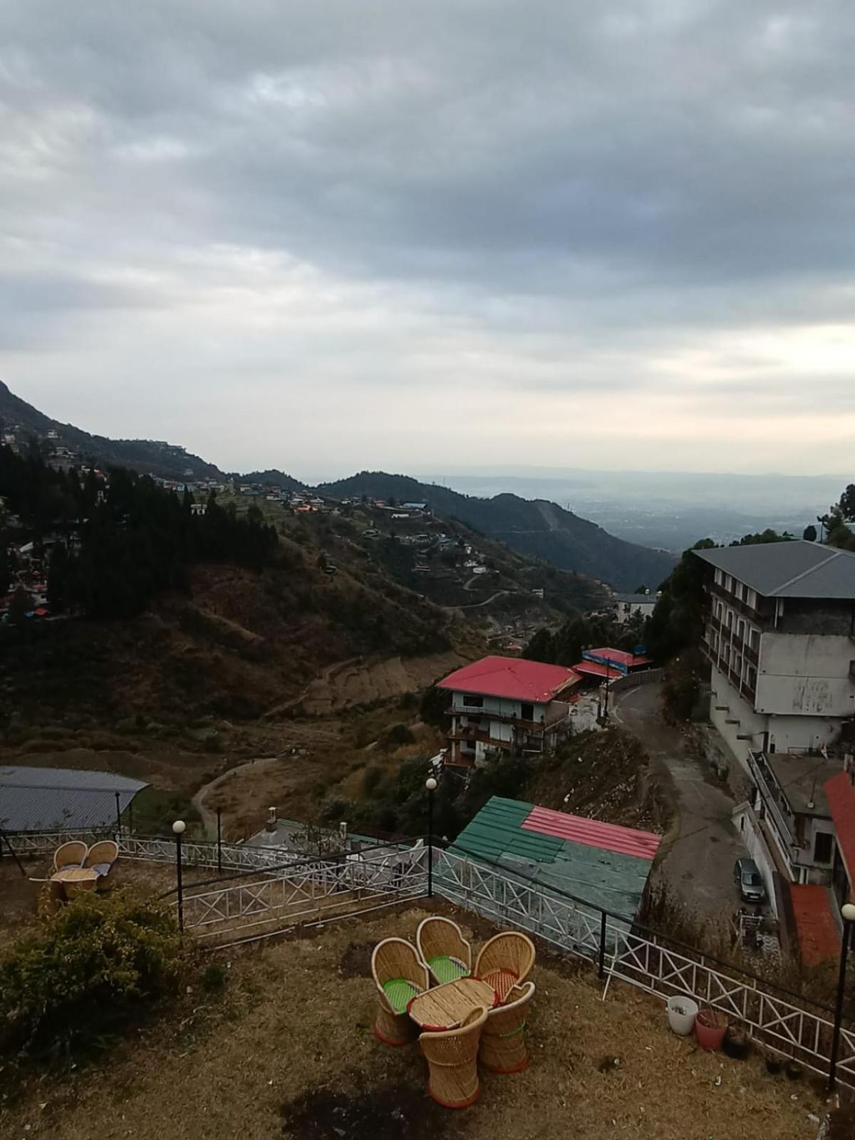 Hotel Himalayan Village Mussoorie Exterior photo